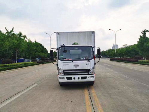 廣西藍牌4米2廂式爆破器材運輸車 廠家直銷價格實惠，包上牌服務(wù)